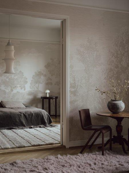 9476w_EtchedLandscape_Roomshot