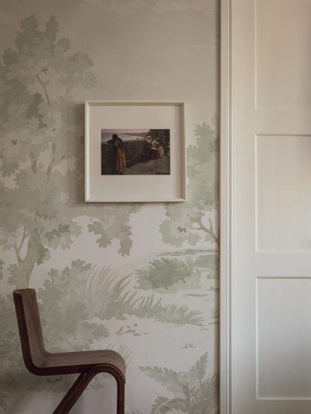 9480w_CountrysideLandscape_Roomshot