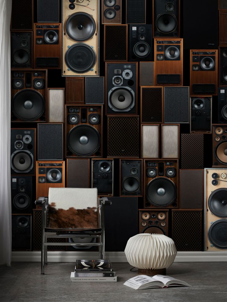 9500W_Audio_Roomshot