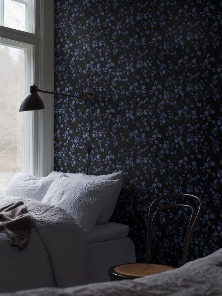 9526W_ForgetMeNot_Roomshot