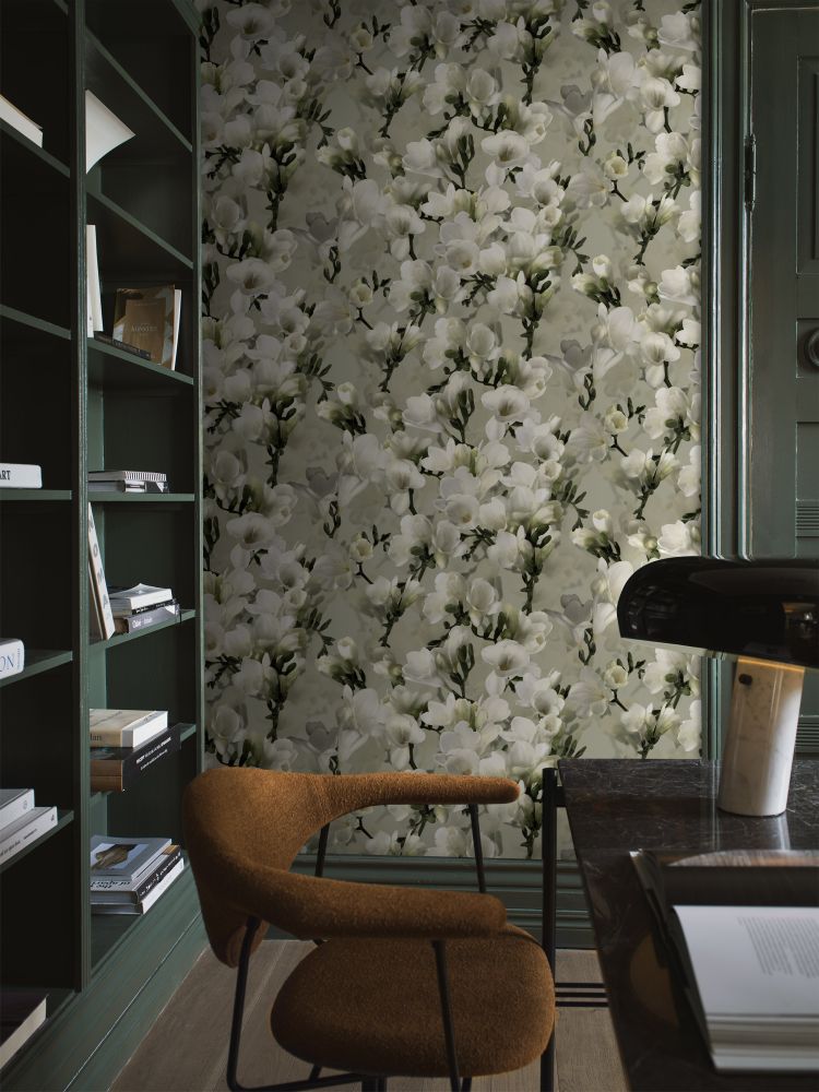9551W_WhiteLily_Roomshot