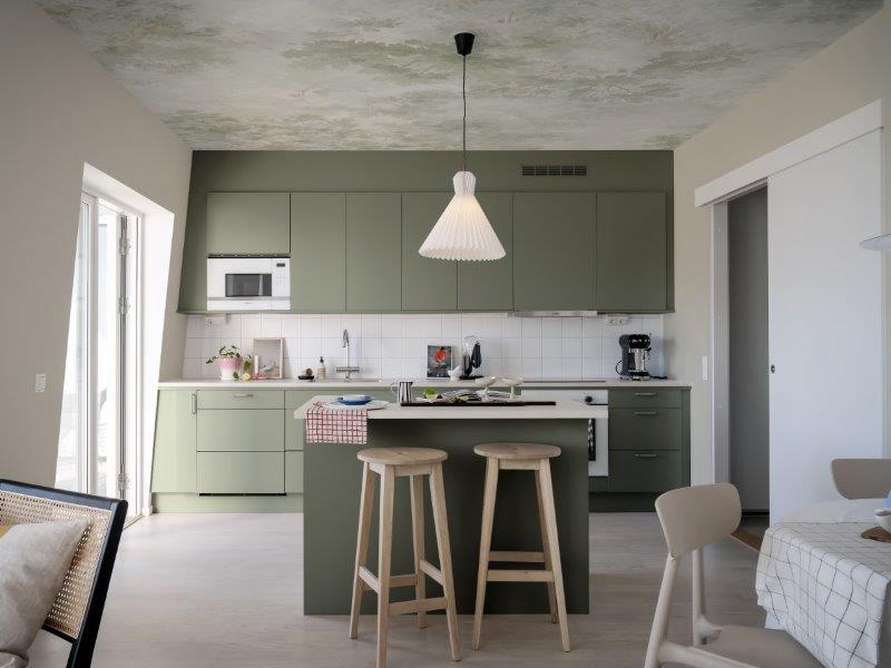 9557W_DreamyTree_Roomshot