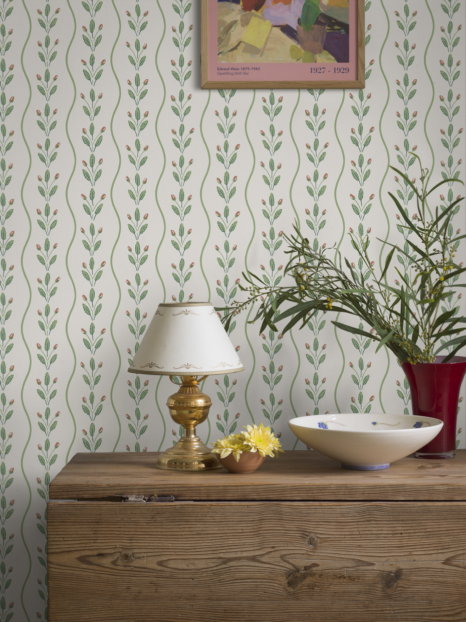 7778_FlowerBuds_Roomshot_3_PR